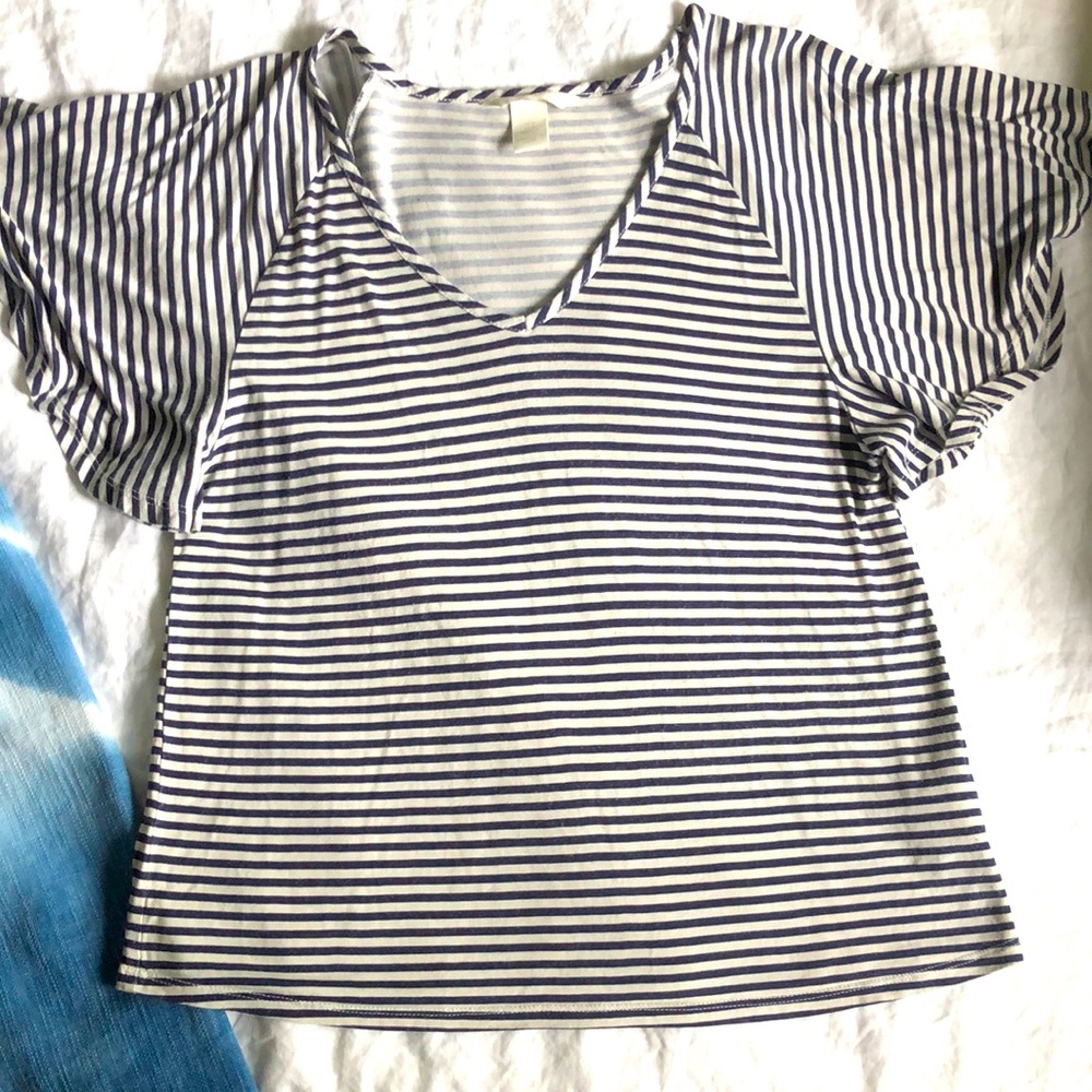 H&M white and navy striped ruffle sleeve top.